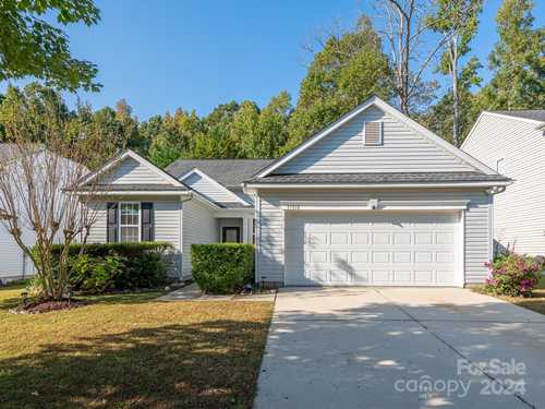 $525,000 - 4Br/2Ba -  for Sale in Southampton Commons, Charlotte