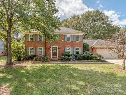 $575,000 - 4Br/3Ba -  for Sale in Touchstone, Charlotte