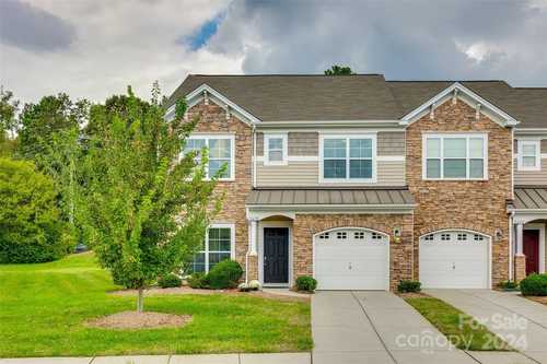 $379,900 - 3Br/3Ba -  for Sale in Berewick, Charlotte