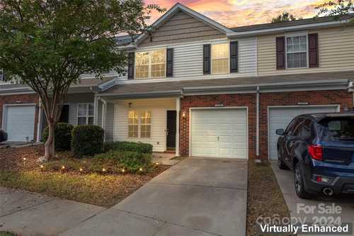 $290,000 - 2Br/3Ba -  for Sale in Charlotte Pines, Charlotte