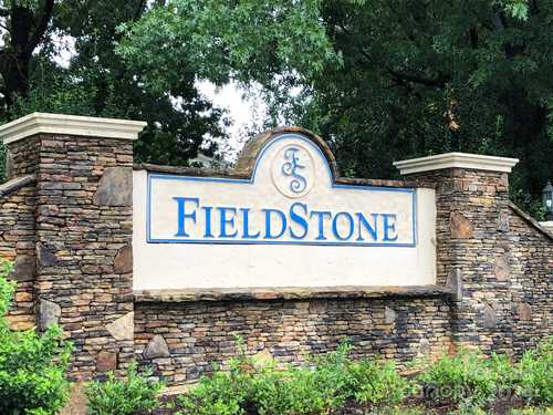 $323,800 - 3Br/3Ba -  for Sale in Fieldstone, Fort Mill