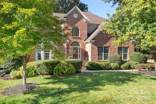 $785,000 - 5Br/3Ba -  for Sale in Northstone, Huntersville