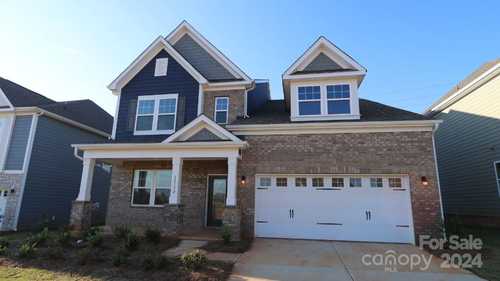 $697,265 - 5Br/5Ba -  for Sale in Whitaker Pointe, Huntersville