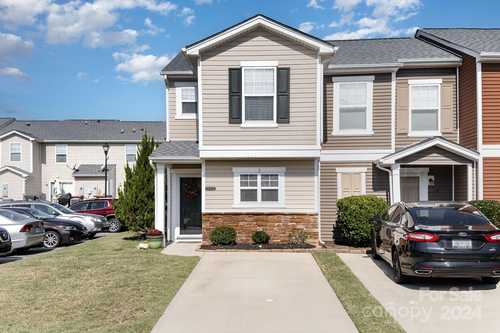 $279,000 - 2Br/3Ba -  for Sale in Catawba Village, Fort Mill