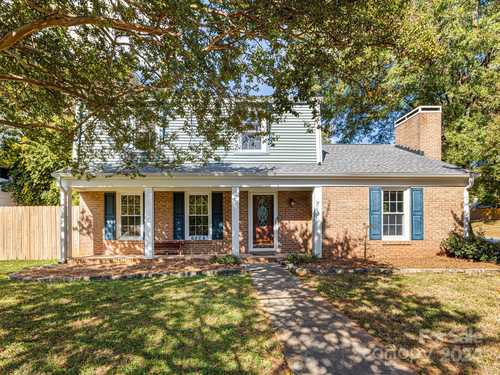 $585,000 - 3Br/3Ba -  for Sale in Stonehaven, Charlotte