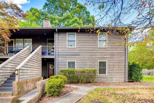 $300,000 - 2Br/2Ba -  for Sale in Colony Crossing, Charlotte