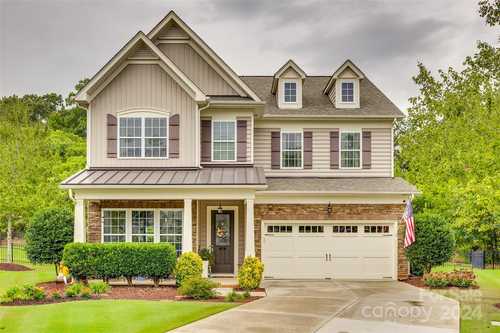 $675,000 - 4Br/3Ba -  for Sale in Reserve At Gold Hill, Fort Mill