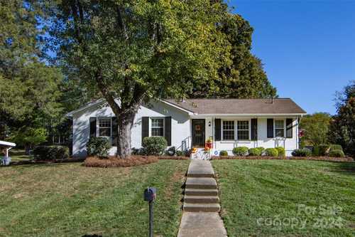 $525,000 - 3Br/2Ba -  for Sale in Olde Providence, Charlotte