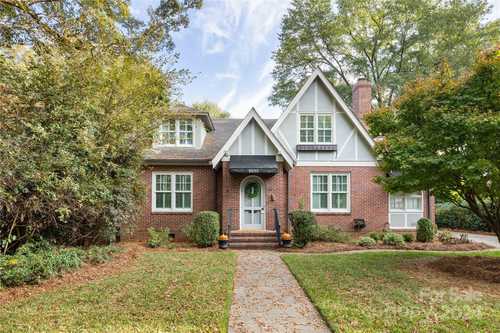 $1,899,800 - 5Br/5Ba -  for Sale in Eastover, Charlotte