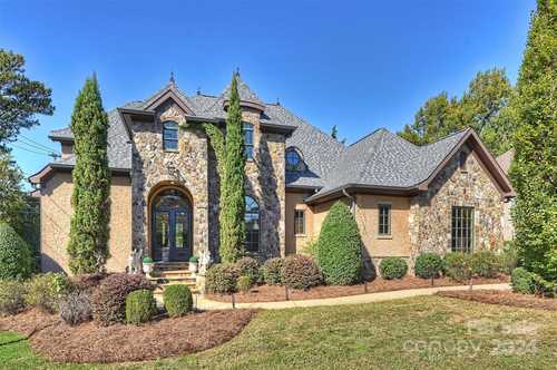 $1,465,000 - 4Br/4Ba -  for Sale in Southpark, Charlotte