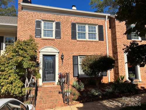 $440,500 - 3Br/3Ba -  for Sale in Olde Georgetowne, Charlotte