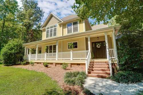 $930,000 - 4Br/4Ba -  for Sale in Mooreland Wood, Lancaster