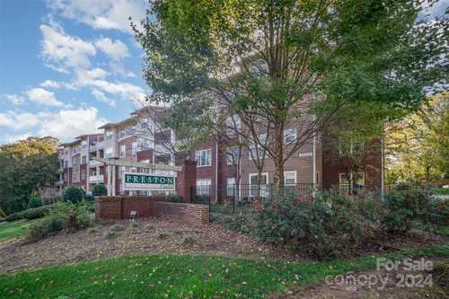 $500,000 - 3Br/3Ba -  for Sale in Preston Flats, Charlotte