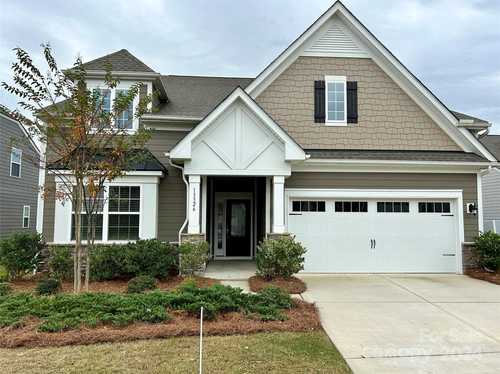 $539,900 - 3Br/3Ba -  for Sale in Ashbury Park, Huntersville