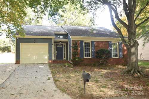 $453,999 - 3Br/2Ba -  for Sale in Oberbeck Village, Charlotte