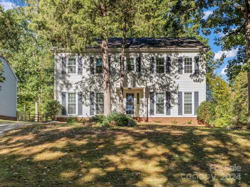 $599,998 - 4Br/3Ba -  for Sale in Cameron Wood, Charlotte