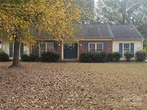 $419,900 - 3Br/2Ba -  for Sale in Wessex Square, Charlotte