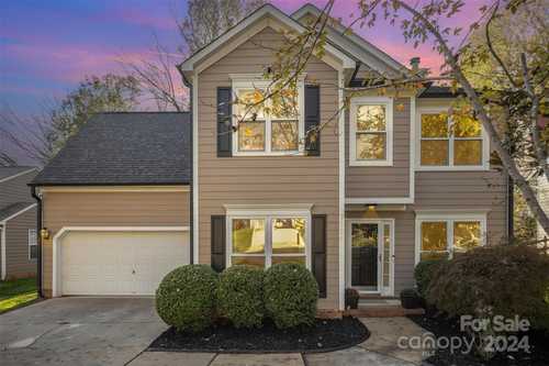 $450,000 - 4Br/3Ba -  for Sale in Henderson Park, Huntersville