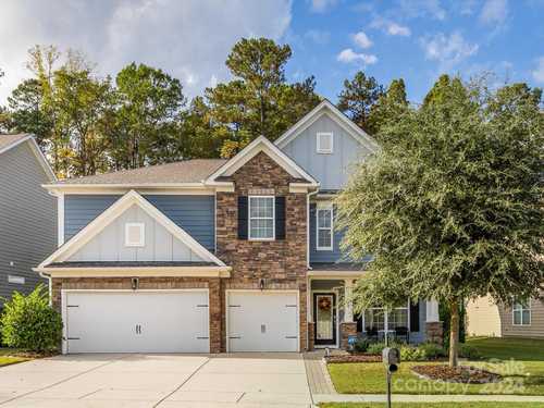 $750,000 - 5Br/4Ba -  for Sale in Lake Ridge, Fort Mill