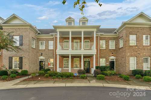 $565,000 - 3Br/3Ba -  for Sale in Indigo Row, Charlotte