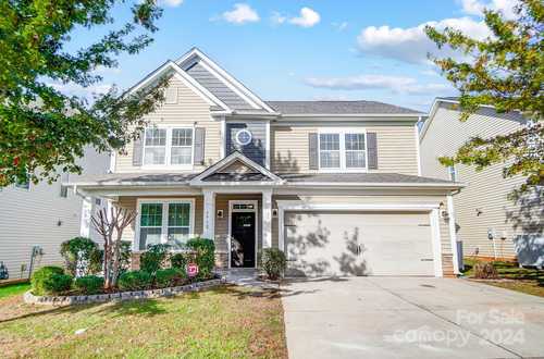 $549,900 - 4Br/3Ba -  for Sale in Berewick, Charlotte