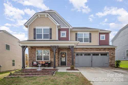 $560,000 - 5Br/5Ba -  for Sale in Bryton, Huntersville