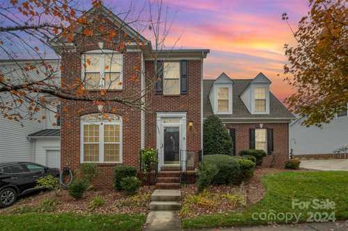 $419,000 - 3Br/3Ba -  for Sale in Skybrook, Huntersville