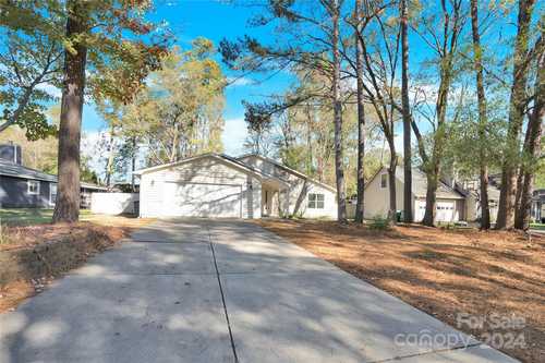 $639,990 - 3Br/2Ba -  for Sale in Provincetowne, Charlotte