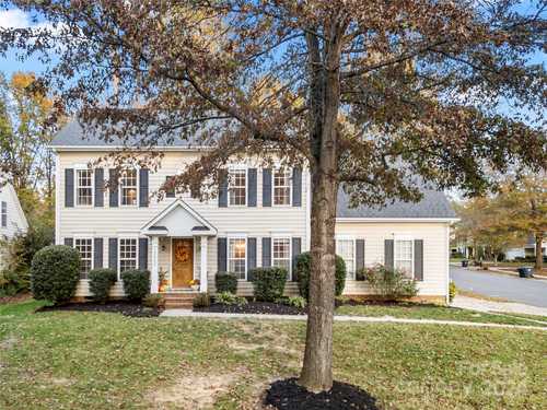 $450,000 - 4Br/3Ba -  for Sale in Plum Creek, Huntersville