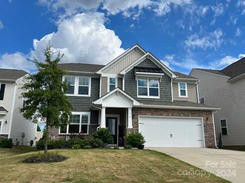 $475,000 - 4Br/3Ba -  for Sale in Parkmont, Mooresville