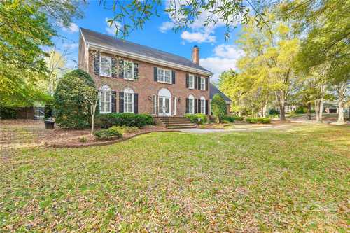 $1,050,000 - 5Br/4Ba -  for Sale in Quail View, Charlotte