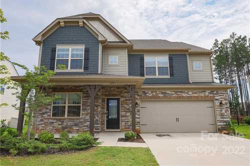 $500,000 - 5Br/5Ba -  for Sale in Falls Cove At Lake Norman, Troutman