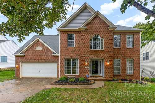$499,900 - 5Br/3Ba -  for Sale in Winslow Bay, Mooresville