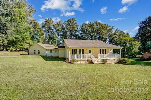 $425,000 - 4Br/3Ba -  for Sale in Loyd Acres, Statesville