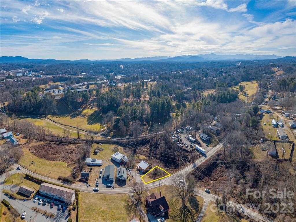 View Asheville, NC 28806 land