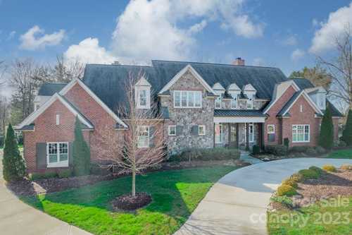 $2,100,000 - 4Br/5Ba -  for Sale in Sharon Hills, Charlotte