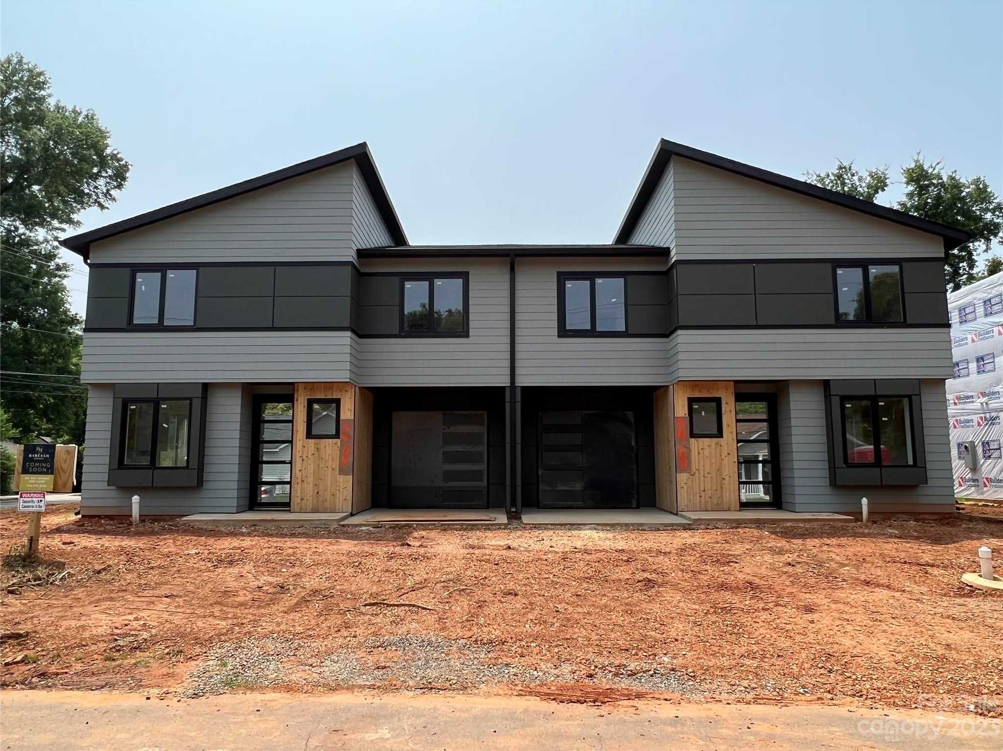 View Charlotte, NC 28208 townhome