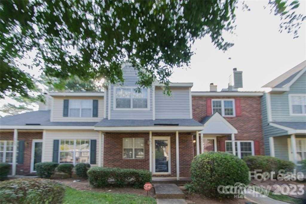 View Charlotte, NC 28215 townhome
