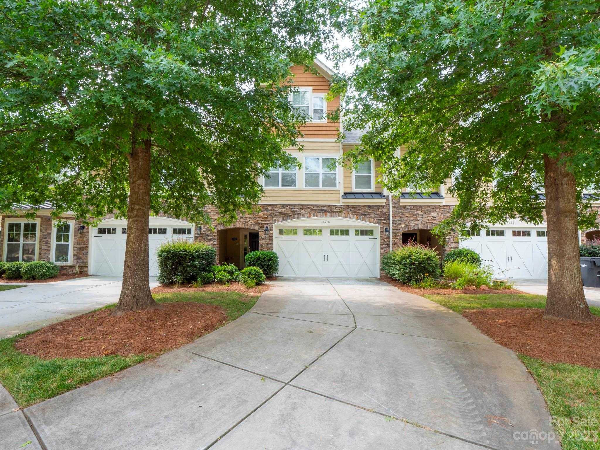 View Charlotte, NC 28214 townhome