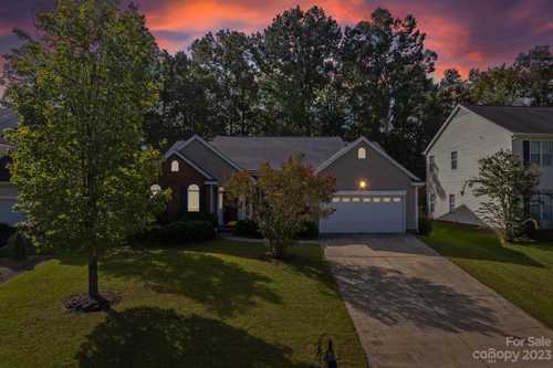$437,000 - 4Br/2Ba -  for Sale in The Villages Of Leacroft, Charlotte