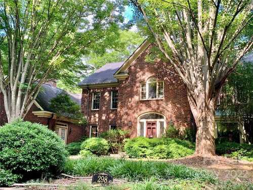 $2,200,000 - 7Br/7Ba -  for Sale in None, Mooresville