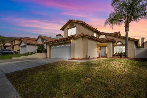 $699,900 - 4Br/3Ba -  for Sale in Not Applicable-1, Corona