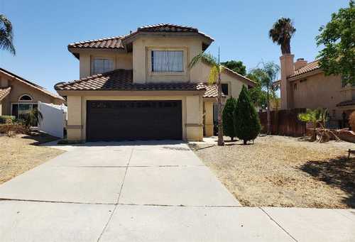 $550,000 - 4Br/3Ba -  for Sale in Moreno Valley