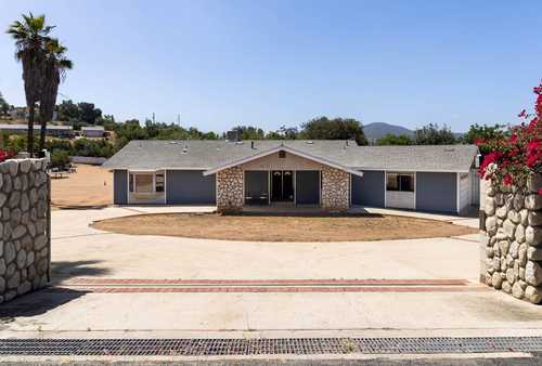 $1,049,000 - 3Br/2Ba -  for Sale in Jamul, Jamul