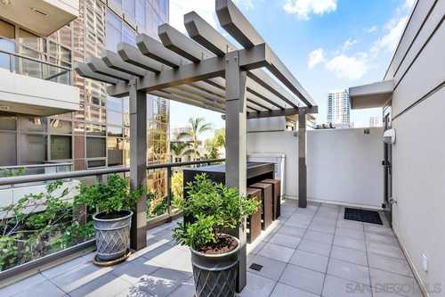 $549,000 - 1Br/1Ba -  for Sale in Downtown, San Diego