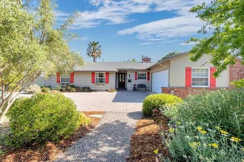 $998,000 - 3Br/2Ba -  for Sale in Claremont