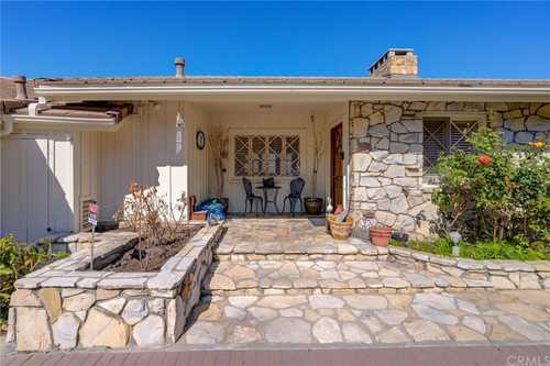 $3,400,000 - 3Br/3Ba -  for Sale in Rolling Hills