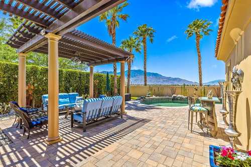 $1,200,000 - 4Br/4Ba -  for Sale in Mission Hills/legacy-oakhurst, Rancho Mirage