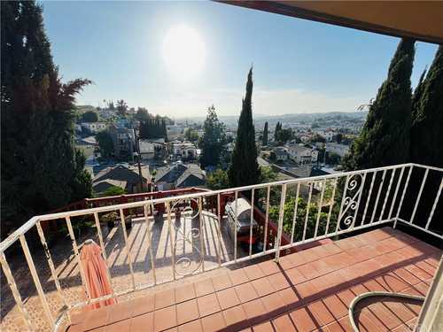 $825,000 - 3Br/1Ba -  for Sale in Los Angeles