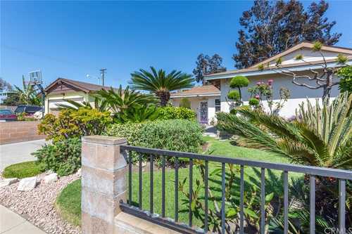 $749,000 - 3Br/2Ba -  for Sale in Torrance